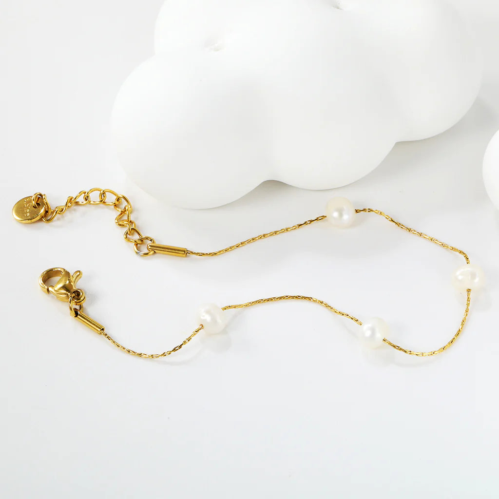 Maple Pearl Bracelet