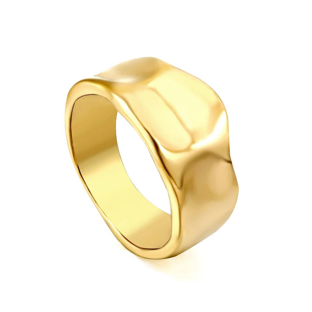 Adore Ring