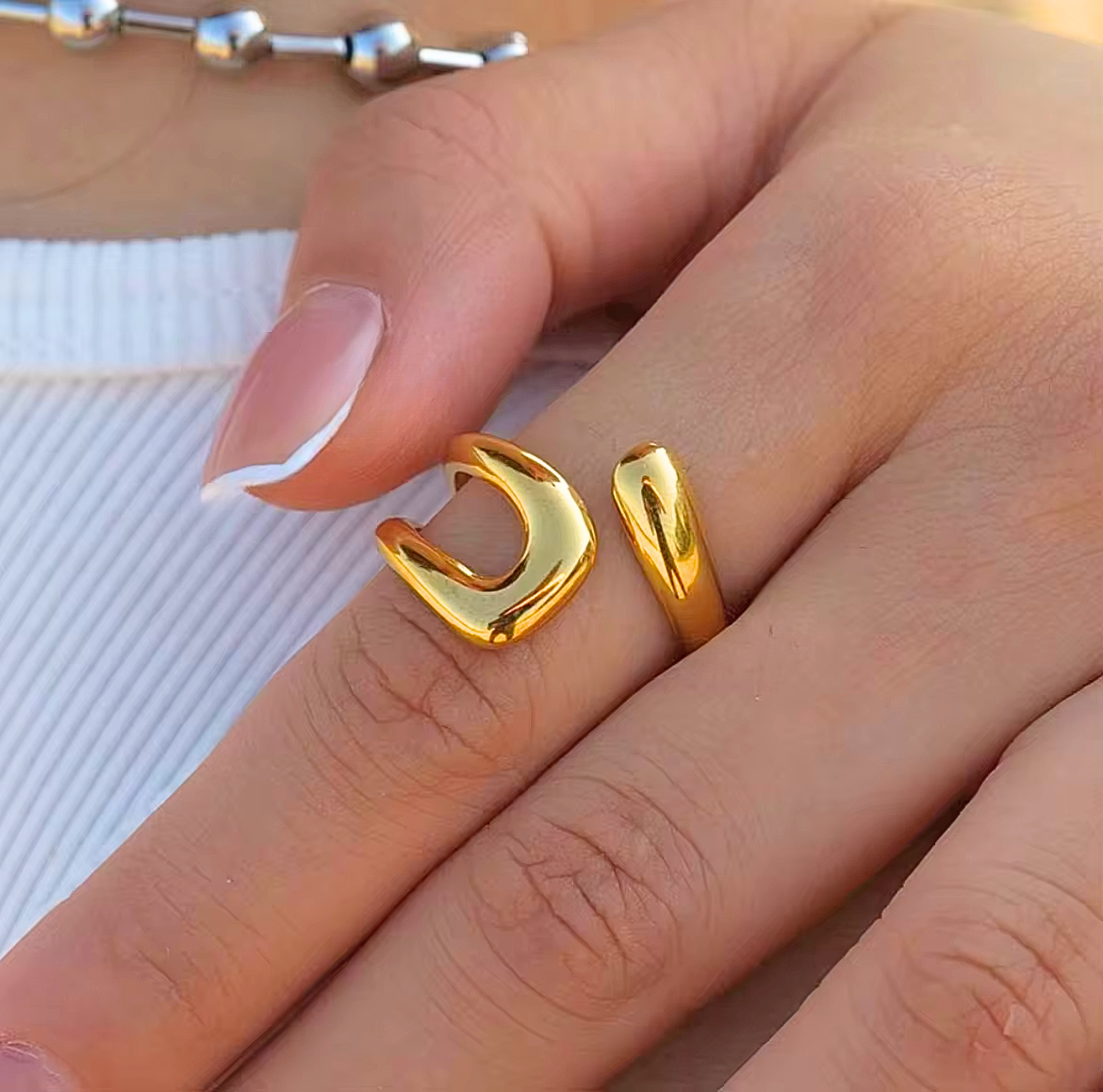 Dove Ring
