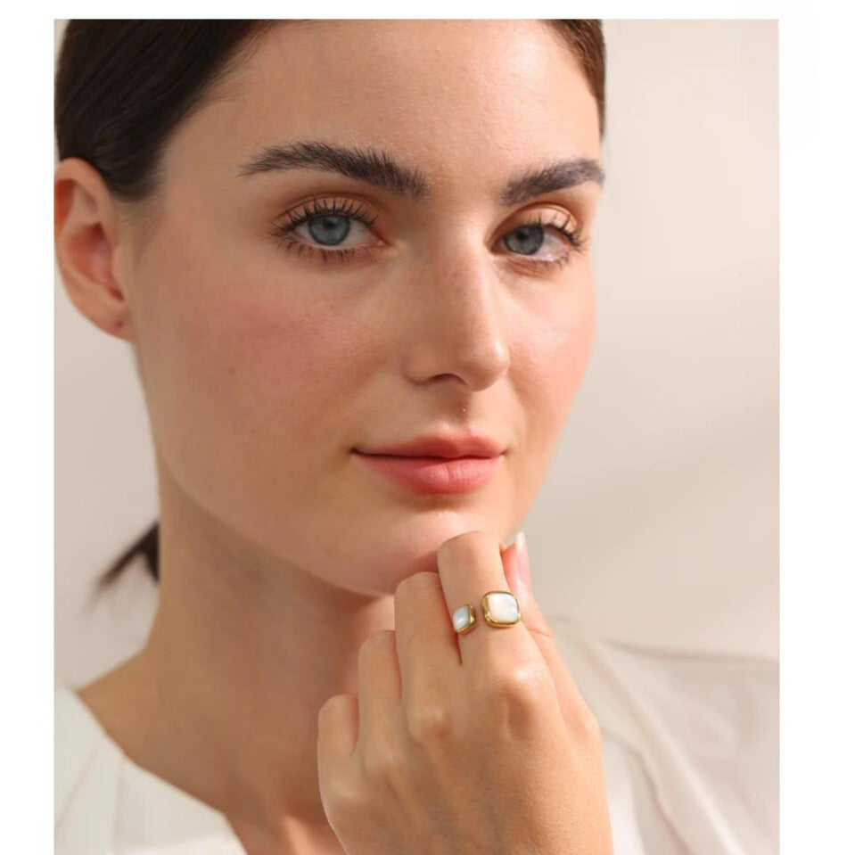 Sheila Shell Ring